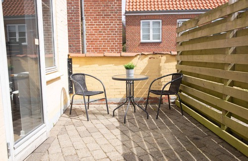 Grindsted Condo | Ferielejlighed i Centrum med Plads til 8 Personer