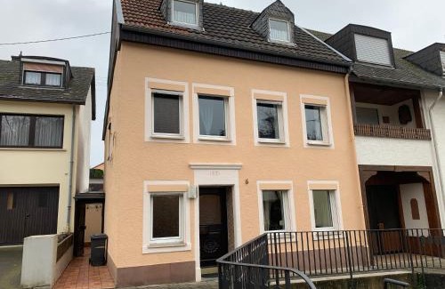 Fohren House | Ferien Haus am Bach