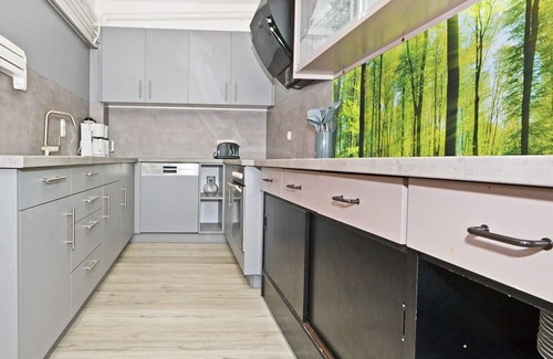 Zempin House | Ferienanlage Zempin - Für Max. 21 Personen, 10 Zimmer mit Bad, Gemeinschaftsraum mit Küche, Terrasse