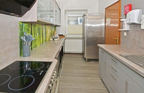 Zempin House | Ferienanlage Zempin - Für Max. 21 Personen, 10 Zimmer mit Bad, Gemeinschaftsraum mit Küche, Terrasse