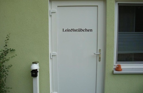Burg-Dorf House | Ferienhäuser Stübgen