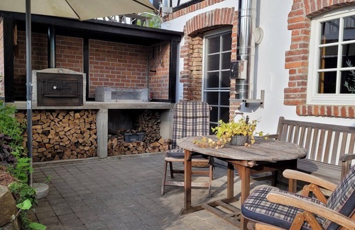 Alzenbach House | Ferienhaus "Alter Backes" - denkmalgeschütztes Fachwerkhaus