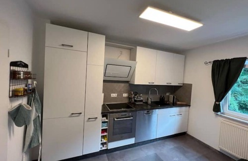 Arzheim House | Ferienhaus am Bach