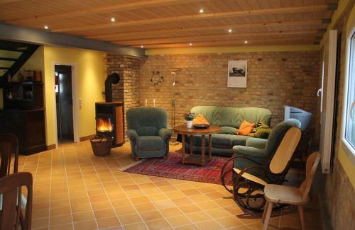 Marlow House | Ferienhaus "Am Lindenhof"