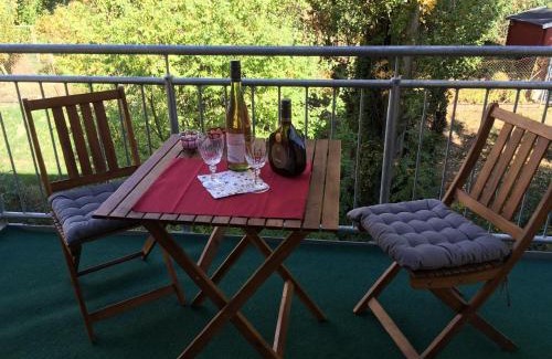Ochsenfurt Apartment | Ferienhaus "Am Saarbach"