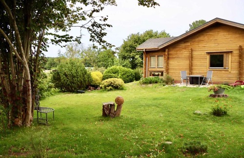 Luhmannsdorf Apartment | Ferienhaus an der Wiese