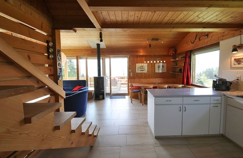 Pany Apartment | Ferienhaus Bim Waldji by Interhome