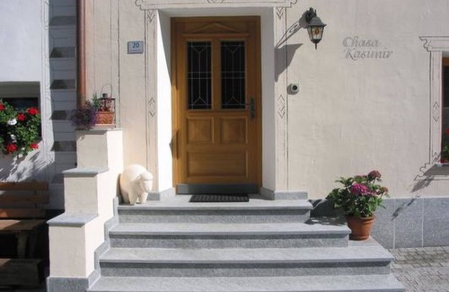 Ravaisch Apartment | Ferienhaus Chasa Kasimir Nr. 1 by Interhome