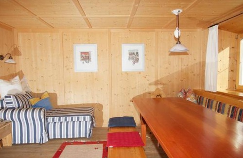 Ravaisch Apartment | Ferienhaus Chasa Kasimir Nr. 1 by Interhome