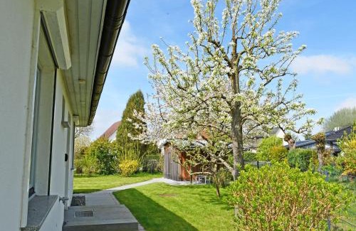 Thesenvitz Apartment | Ferienhaus mit Sauna u Terrasse im Zentrum von Rügen