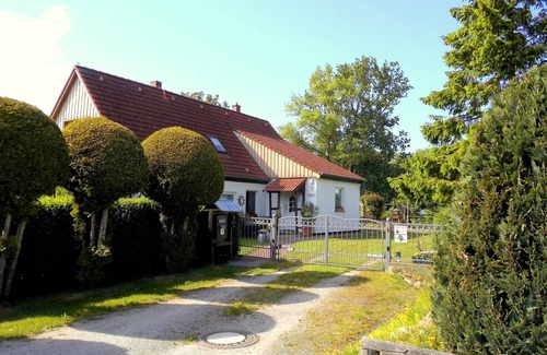 Gagern Apartment | Ferienhaus Sonnenschein - Bungalow and vacation apartment on Rügen