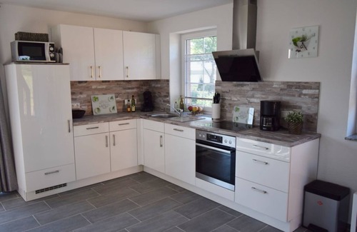 Warin House | Ferienhaus "storchennest" am Großen Wariner See