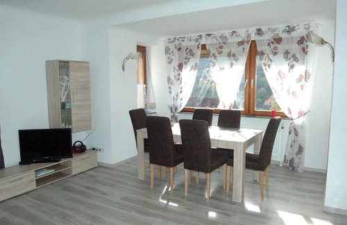 Mettlach Apartment | Ferienhaus-Vogelsfelsen