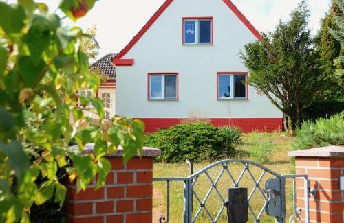 Gerswalde House | Ferienhaus zum Glück, mit Pool und Kamin
