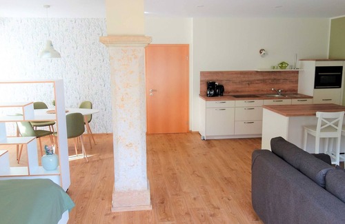 Meissen Apartment | Ferienhof Gräfe - Apartment "Spring meadow" with terrace, pool & sauna