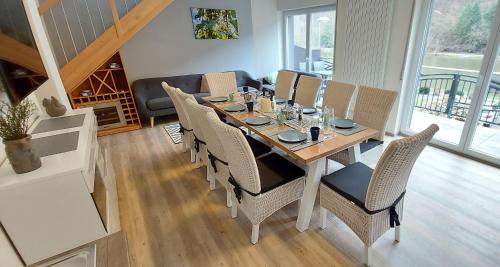 Klotten Apartment | Ferienwohnung am Fluß