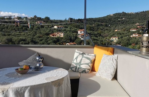 Artallo Apartment | Ferienwohnung/app. für 4 Gäste mit 140m² in Imperia