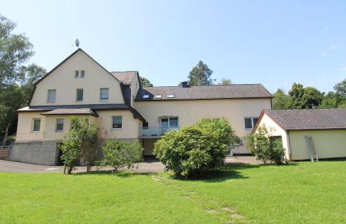 Idar-Oberstein Apartment | Ferienwohnung Aquamarin