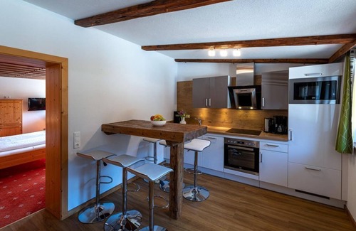 Rossleithen Apartment | Ferienwohnung, Bad, WC, Küche, Balkon - Ferienhotel Gut Enghagen