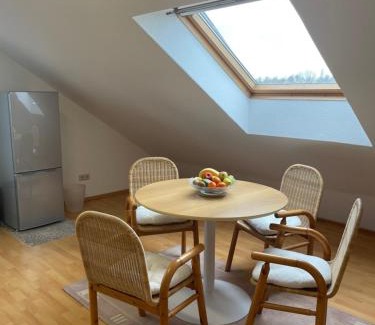 Heuchelheim-Klingen Apartment | Ferienwohnung Fam. Albert