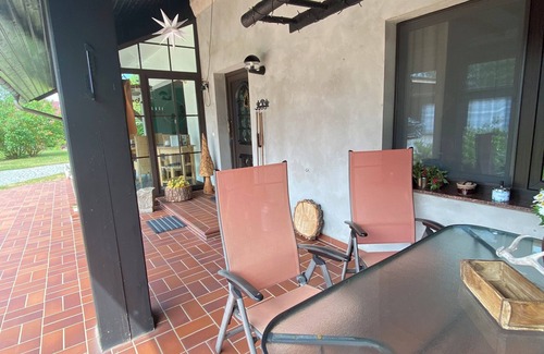 Parmen Apartment | Ferienwohnung Garten der Steine