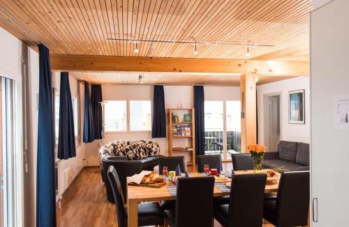 Wassen Apartment | Ferienwohnung Gästehaus Fürlauwi