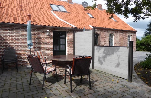 Grosefehn Apartment | Ferienwohnung Gulf im Gulfhof am Kanal