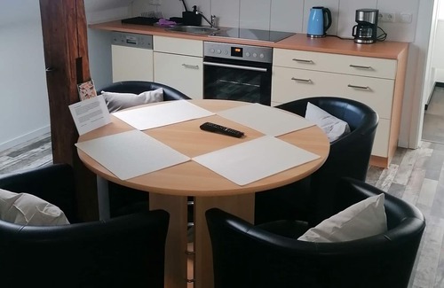 Blumenberg Apartment | Ferienwohnung Intel-nähe