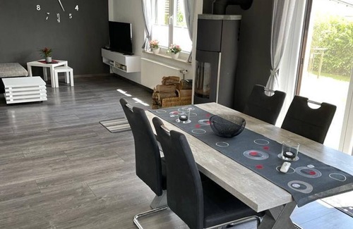 Wallscheid Apartment | Ferienwohnung Klatschmohn - Appartement/fewo, Dusche, WC, 1 Schlafraum