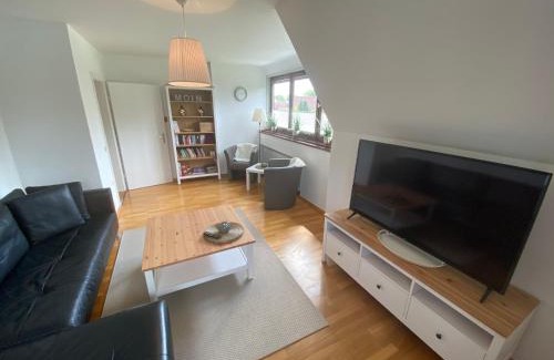 Dietrichsfeld Apartment | Ferienwohnung mit Balkon und eingezäunten Garten