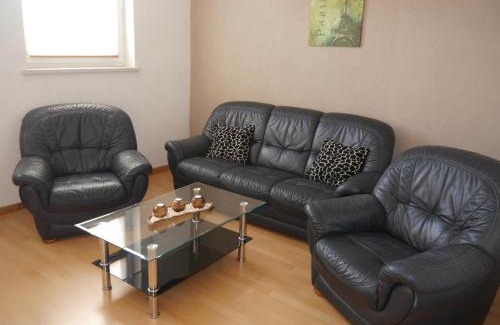 Milmersdorf Apartment | Ferienwohnung mit Terrasse - 10 Minuten von Templin