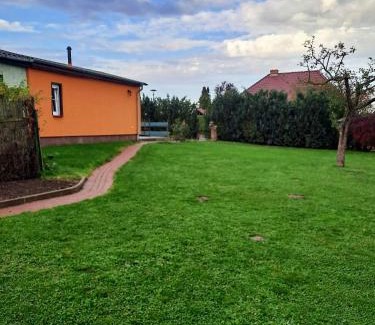 Neukalen Apartment | Ferienwohnung Naturblick am Kummerower See