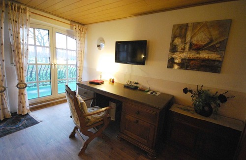 Nordgeorgsfehn Apartment | Ferienwohnung Peters Am Kanal 35606 - Holiday apartment Am Kanal, 35606