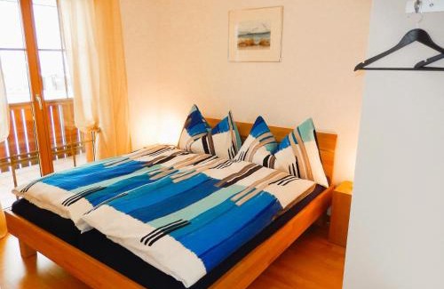 Aeschi bei Spiez Apartment | Ferienwohnung Pfrundmatte mit Panoramablick