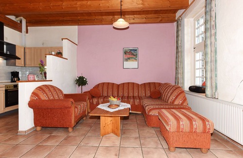 Werdum Other | Ferienwohnung Taubenschlag - Ferienhof Historisches Altwerdumer Grashaus in Werdum