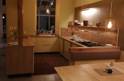 Bad Bertrich House | Ferienwohnung Vier Jahreszeiten - Hotel Haus Hohenzollern/haus Ambiente