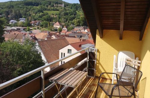 Leinsweiler Apartment | Ferienwohnung "Weinbergblick" im Winzerdorf