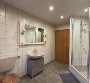 Nonnweiler Apartment | Ferienwohnung Wood