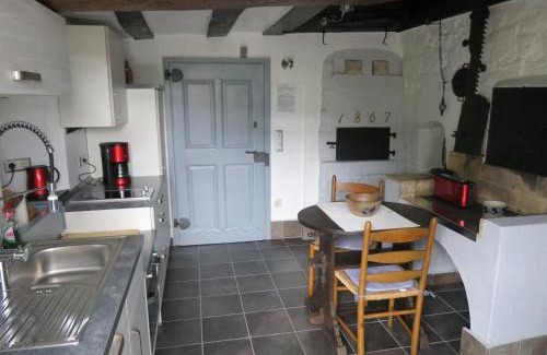 Schalkenmehren Apartment | Ferienwohnungen Haus Hinneres