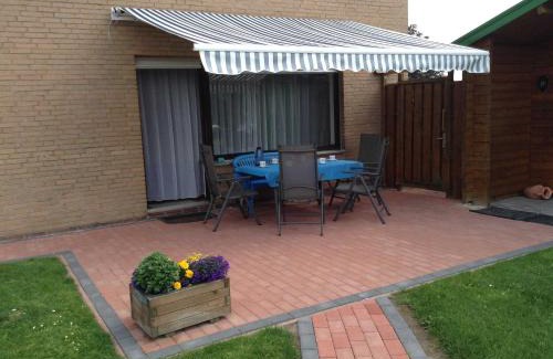 Ditzum Apartment | Ferienwohnungen Haus Sommerwind, 45075