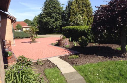 Ditzum Apartment | Ferienwohnungen Haus Sommerwind, 45075