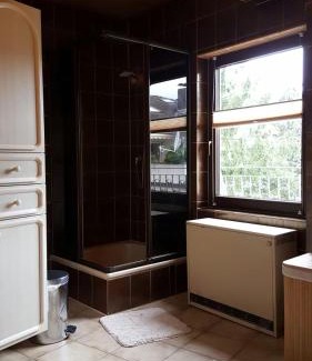 Ruedesheim Apartment | Ferienwohnungen Rosengarten