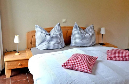 Krakow am See Apartment | Ferienwohnungen unweit des Krakower See - SEE 10320