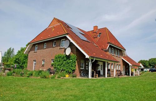 Lancken-Granitz House | Ferienwohnungen zum Neuensiener See P