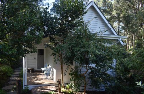 Mount Dandenong Villa | Fern Cottage - Mt Dandenong romance