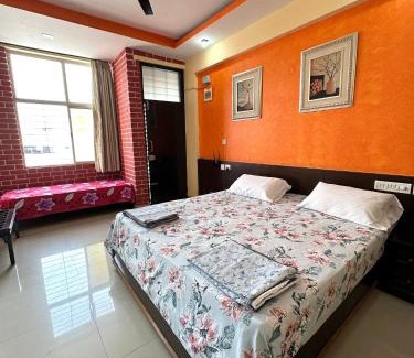 Kammanahalli House | Fernandes Complex