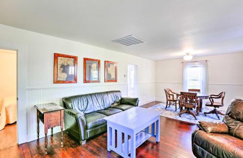 Ferndale House | Ferndale Cottage on Private 20 Acre Farm!