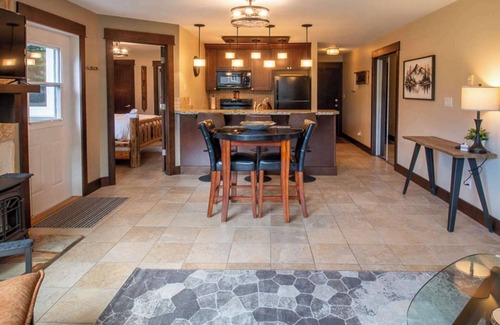 East Kootenay Condo | Fernie - Timberline Lodges Spruce 211