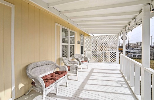 Ferron House | Ferron Home w/Porch & Mtn Views - Walk to Town