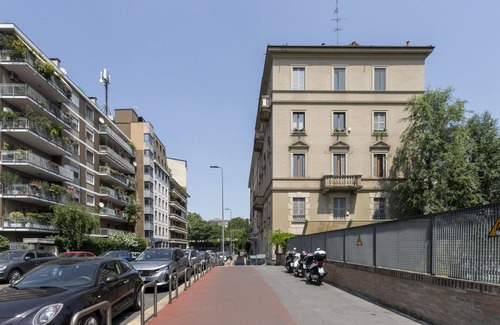 Tre Torri Apartment | Ferrucci, 1 Br Attic In Milan By Halldis